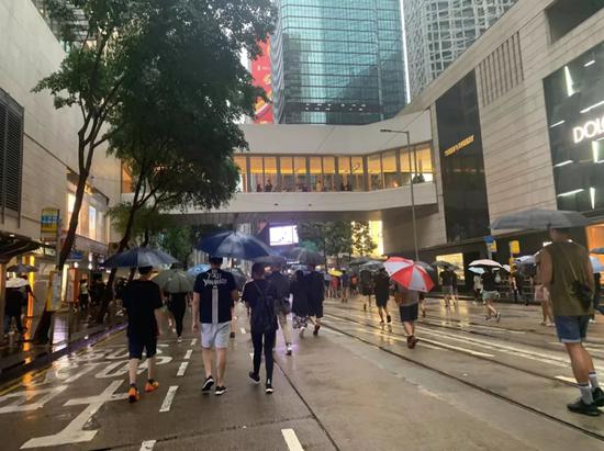 香港反对派夸张宣称170万人集会 警方：12.8万