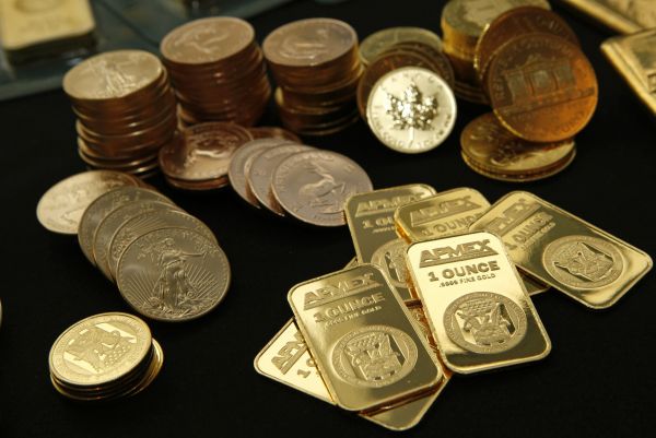 新兴市场央行大举购黄金 高盛:他们不想持有美元