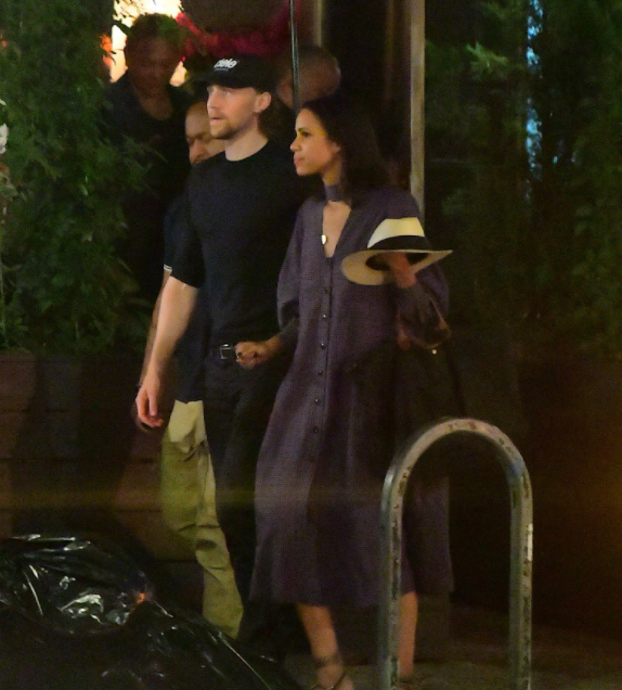 抖森被曝热恋小三岁女星已半年网友 假的 女方有男友 凤凰网