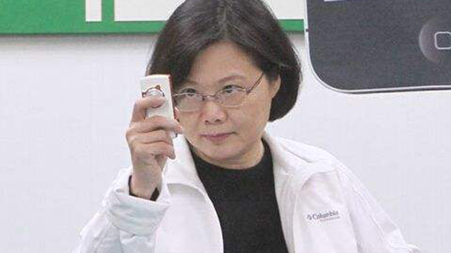 没了陆客 台当局砸10亿“救市”被批：蔡英文政策史上最烂