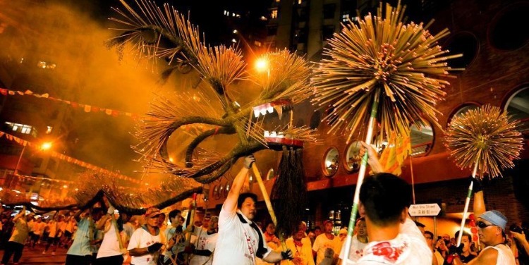 香港举行“大坑舞火龙”迎接中秋佳节 _凤凰网