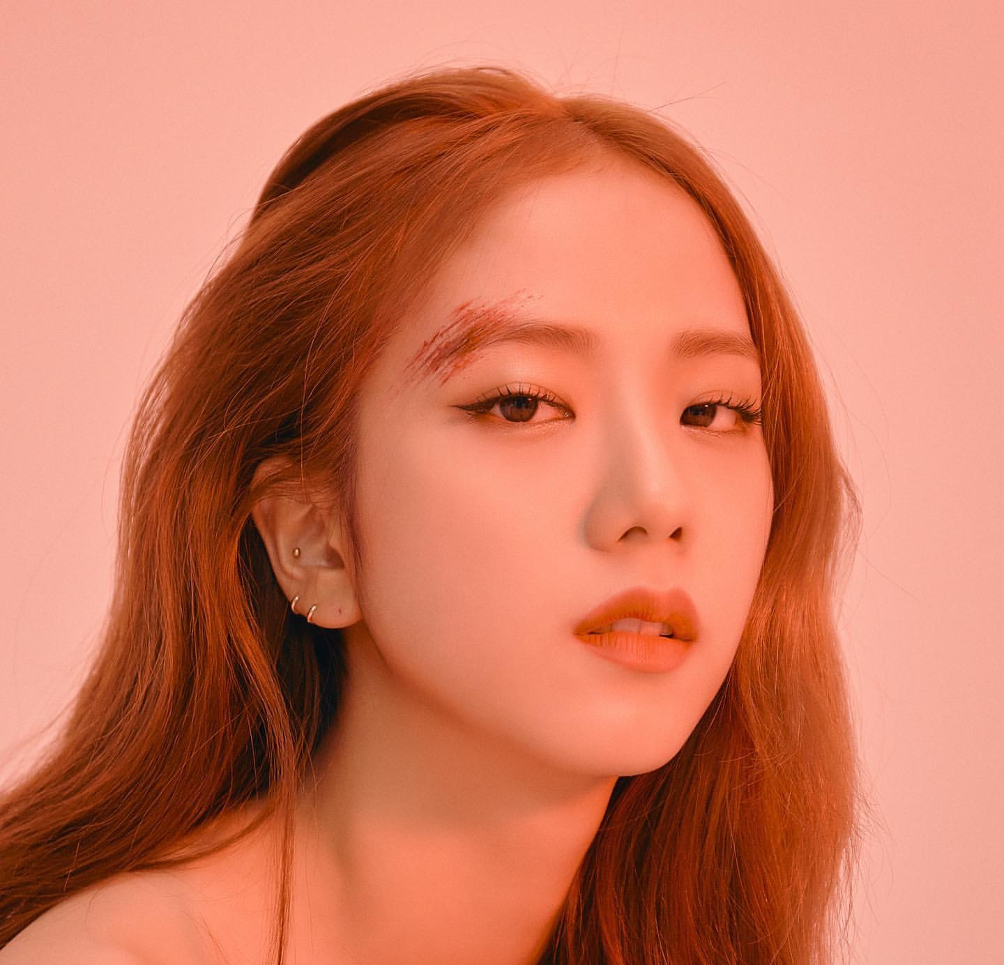 blackpink全新画报伤痕妆超抢镜