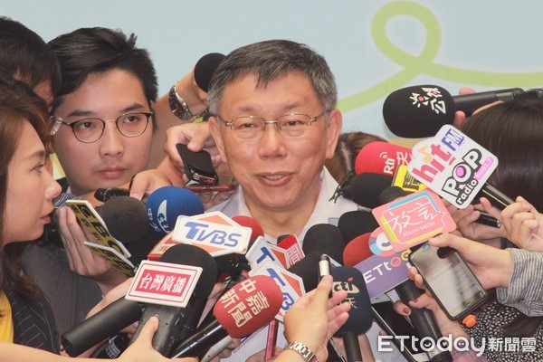「环球网」媒体询问柯文哲是否参选2020被怼：你找副手跟我搭档？