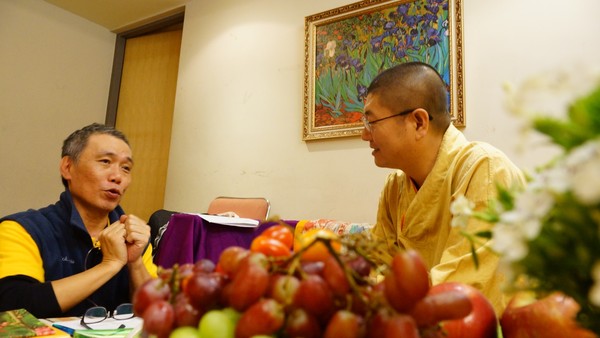 「港星台娱」《刀剑如梦》作词人去世享年63岁 周华健发文悼念