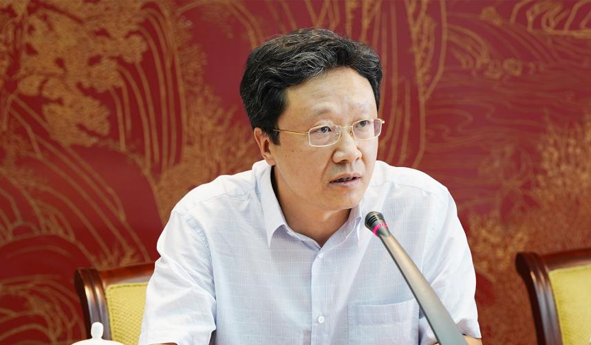 第五届中国"互联网 "大学生创新创业大赛组委会工作会议召开