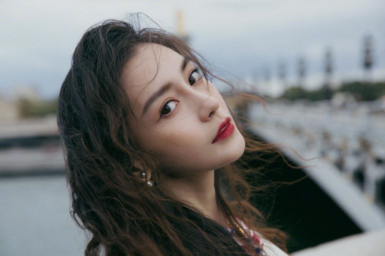 angelababy出席dior2020春夏大秀