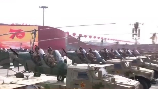 首次亮相天安门的装备大特写来了