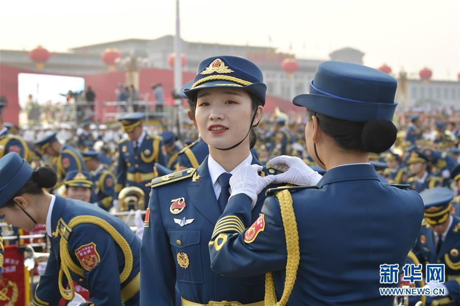 最大规模军乐团亮相国庆阅兵 最大,最大规模,大规模,规模,军乐