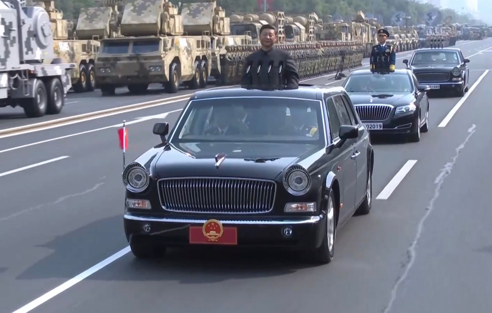 红旗与中国大阅兵：6次成为检阅车 设计细节有深意_凤凰网