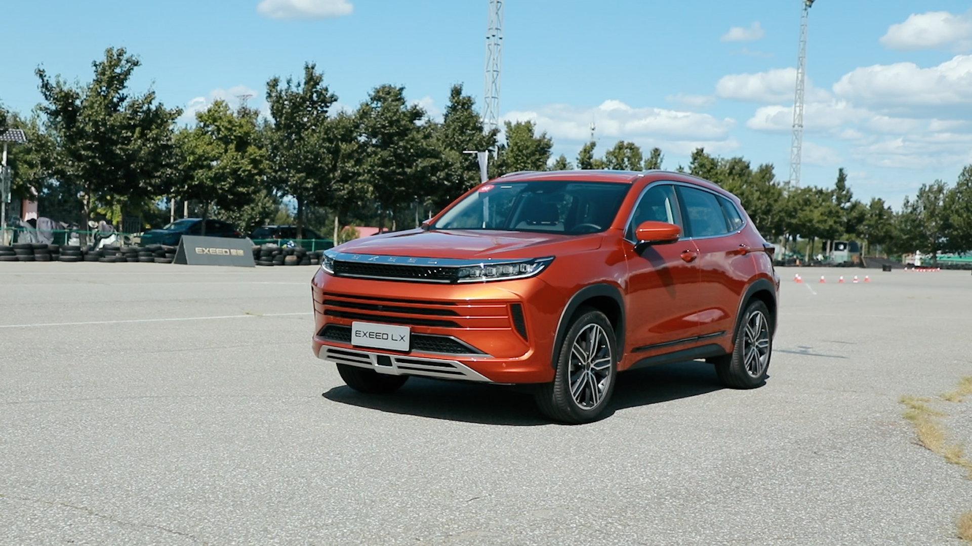 试驾星途lx,这样的自动泊车也太方便了吧?