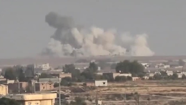 说打就打！土耳其对叙开火了 空袭视频首次曝光