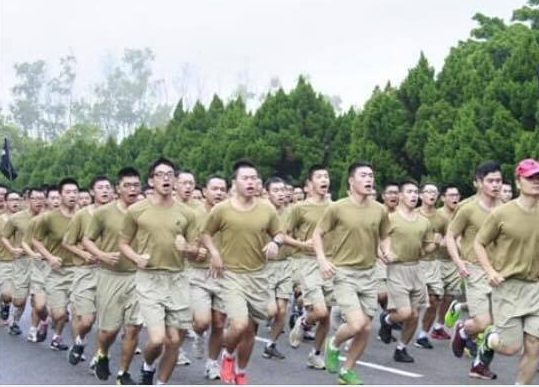 [海外网]台军宣称230万后备军可随时作战 网友：连靶都没打几次