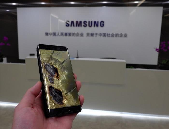 科技圈十年最轰动丑闻:三星Note7爆炸、Facebook数据泄露成灾