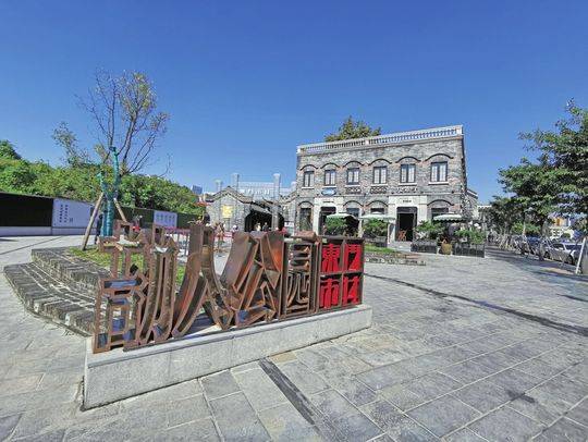 市井依托李劼人故居而建东门市井依托李劼人故居而建,又叫劼人公园