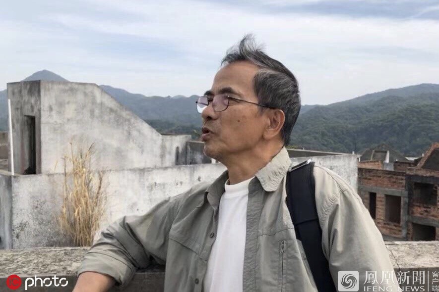 正文0 1/6 11月1日报道,因开发商资金断裂,广州市黄埔区"澳洲山庄"