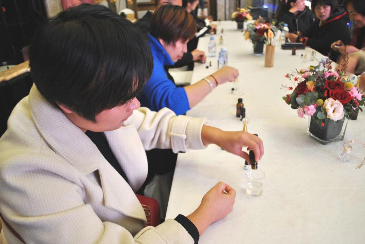 【正基九宸】"浪漫巴黎,定制芬芳"香水主题沙龙活动圆满落幕!