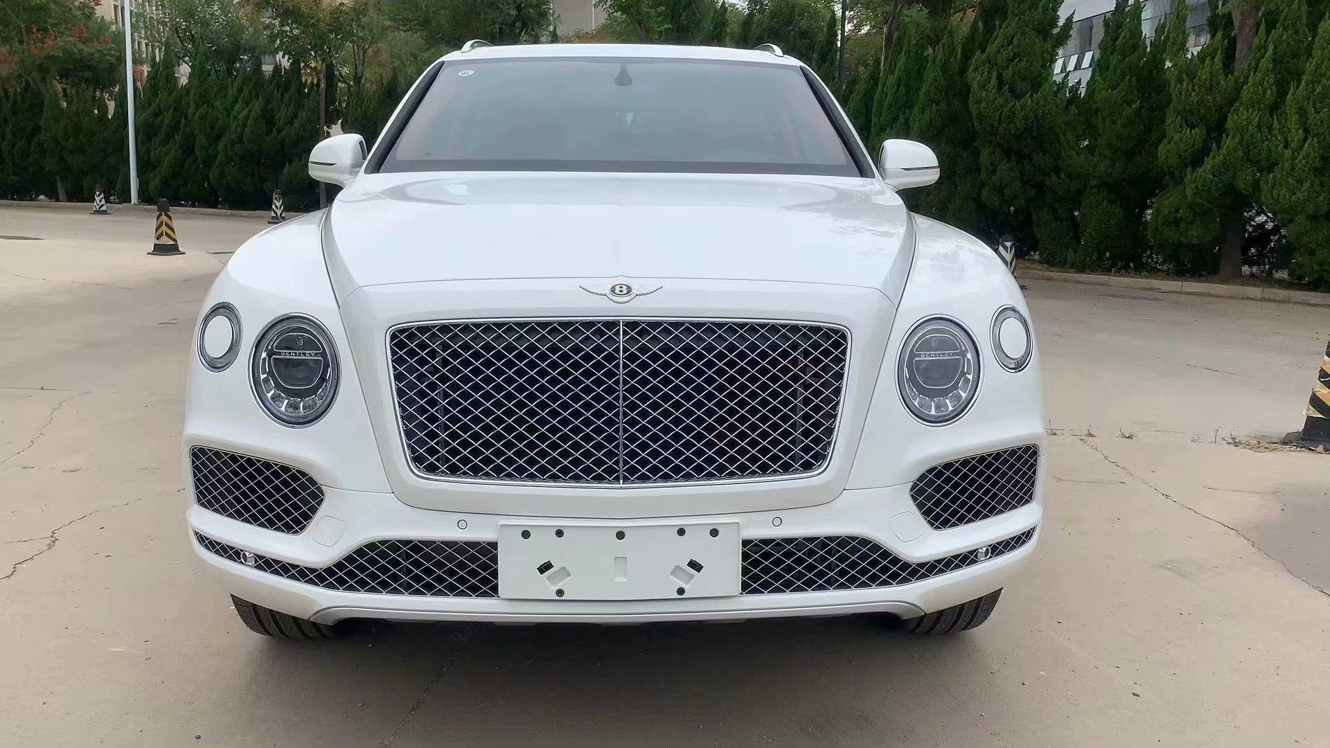 19款宾利添越汽油40t配置霸气顶级suv