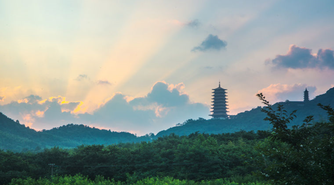 vip line:025 8966 3333项目地址:雨花台区岱山东路与岱山北路交界