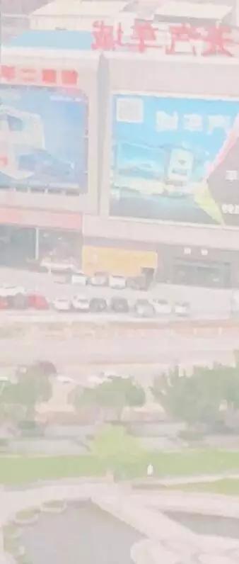 「纯洁的微笑」只因自拍瞳孔倒影暴露住址？ 一张照片就把女idol出卖了