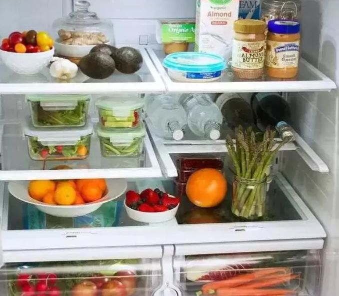 冰箱怎么放东西整齐 8A33A3BDBA7E73D5A17AD7D0D3B45494970BF857_w678_h591.png