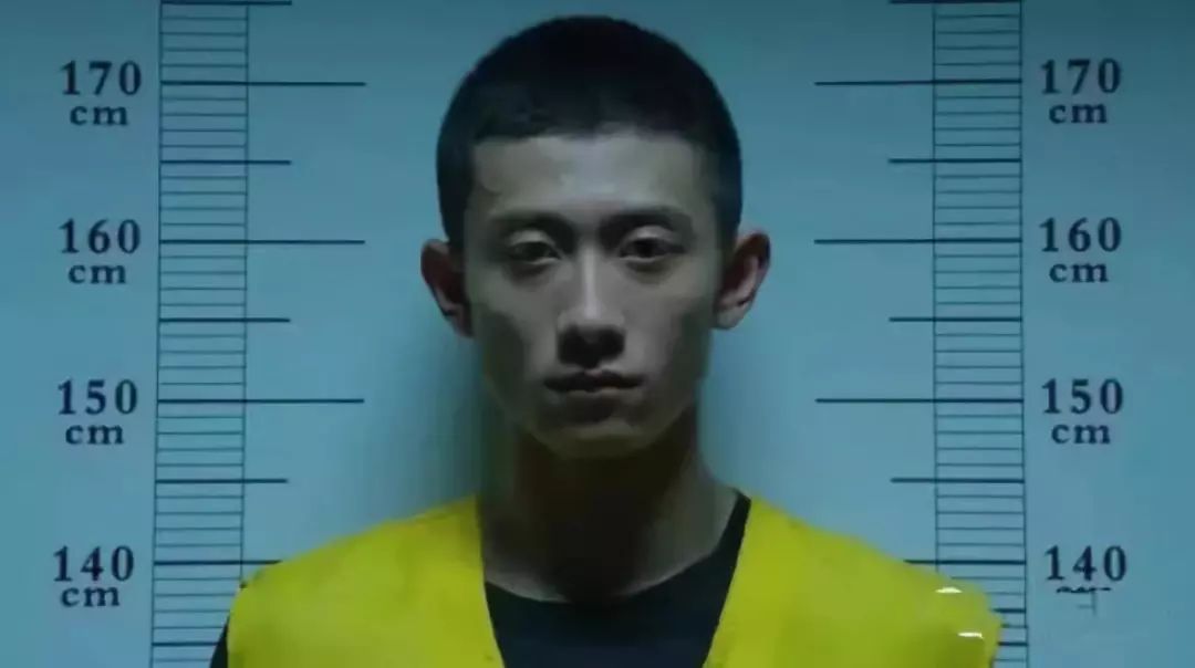 [娱乐新青年]“分裂少年”张一山：三场床戏后，一夜成年