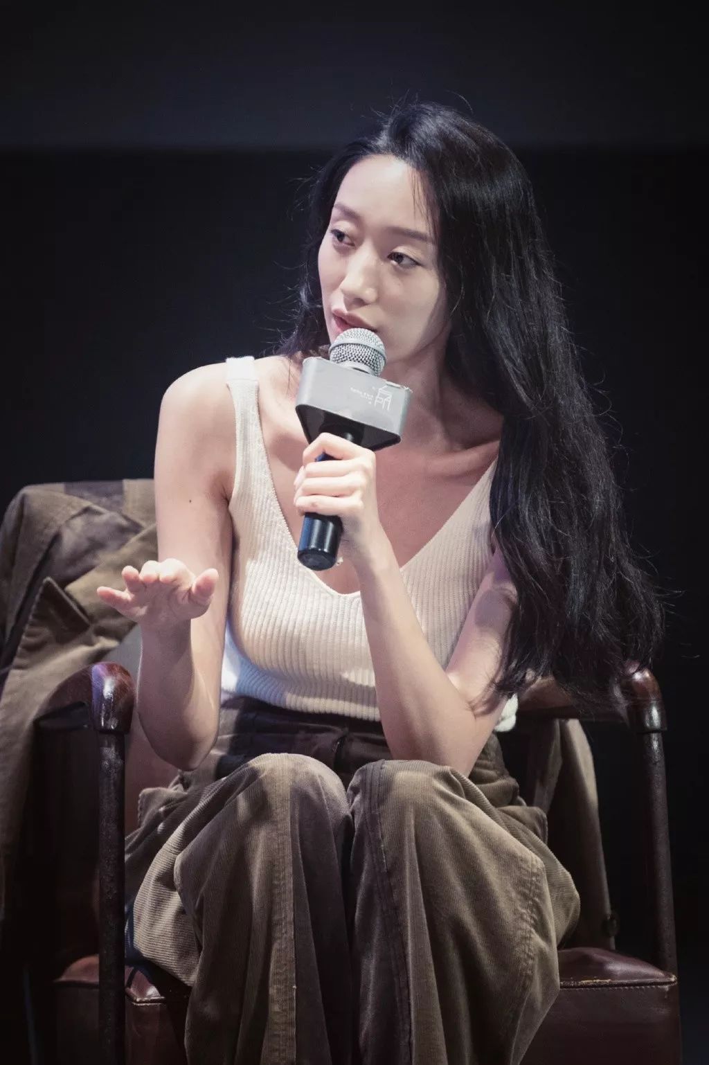 「GirlDaily」周迅徐静蕾都搞不定的“渣男”，21岁的她凭什么两个月就能闪婚降服？