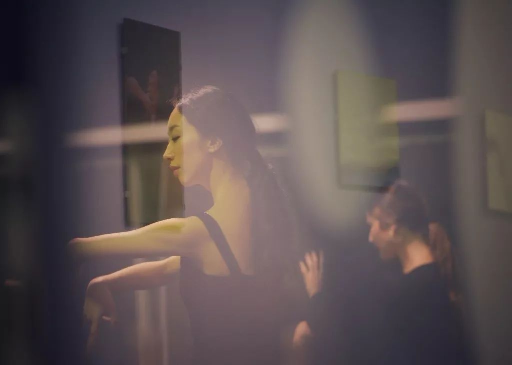 「GirlDaily」周迅徐静蕾都搞不定的“渣男”，21岁的她凭什么两个月就能闪婚降服？