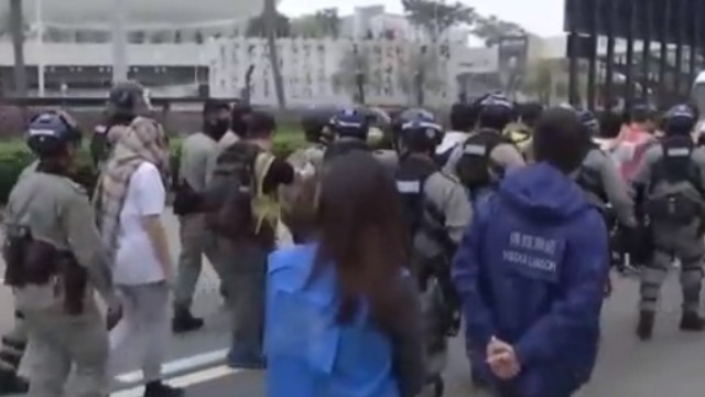 香港警方在理大登记拘捕千人 多数为非理大学生
