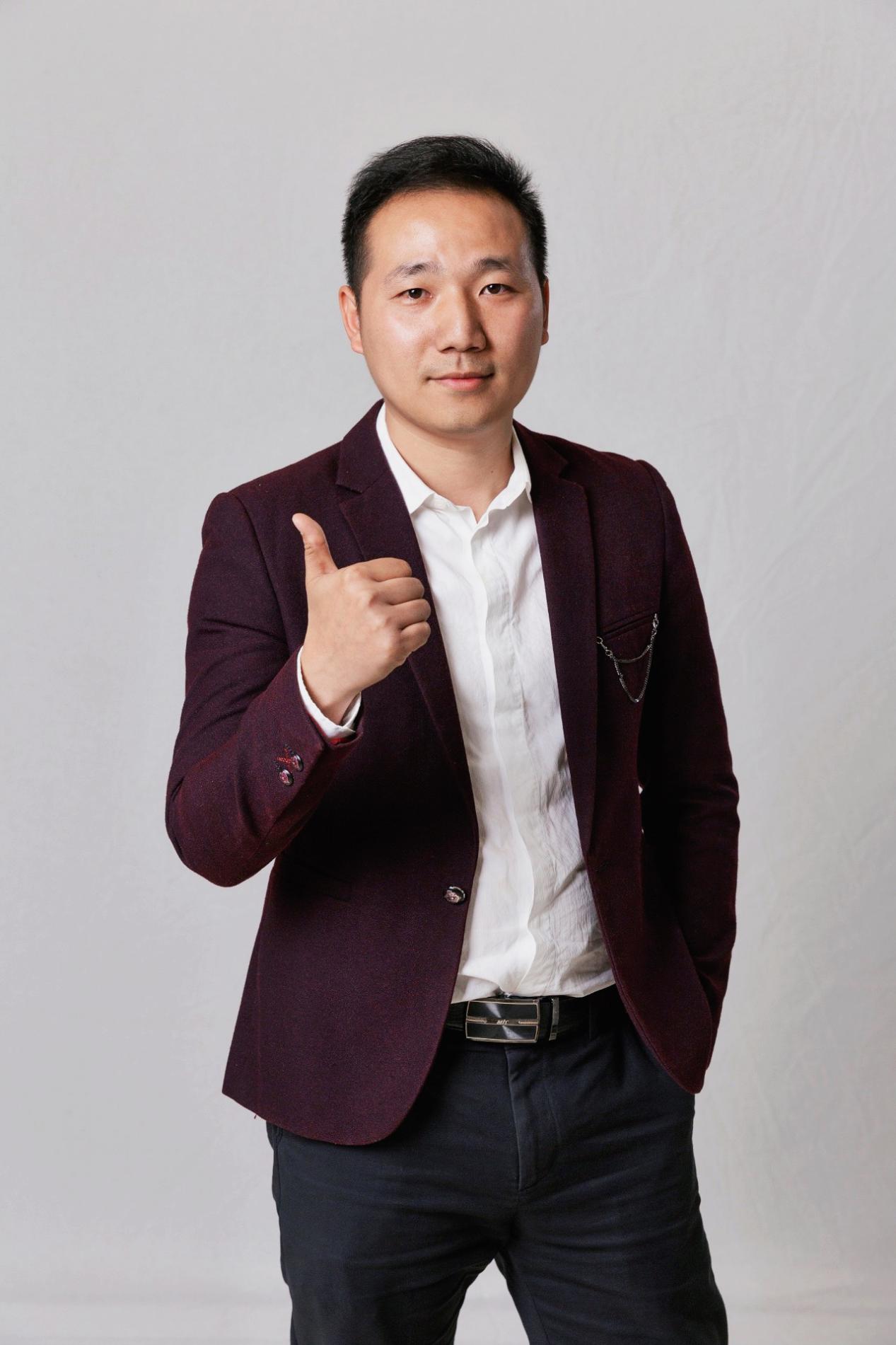 对话十年青年向上新时代创业者谱写家居未来