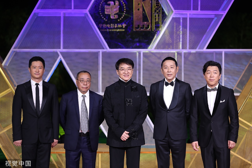 [凤凰网娱乐专稿]金鸡奖闭幕：林超贤拿下最佳导演 王景春咏梅分获最佳男女主