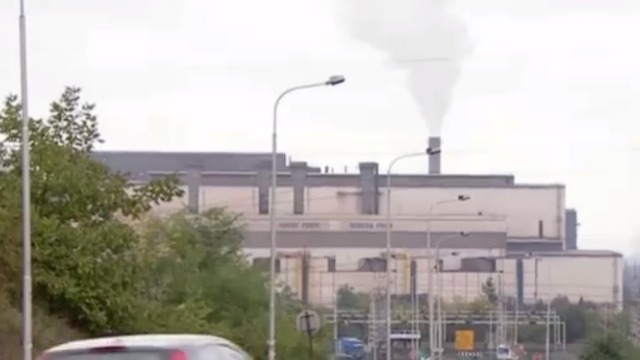 前南斯拉夫最大的钢铁厂 竟没落到要防范员工的监守自盗