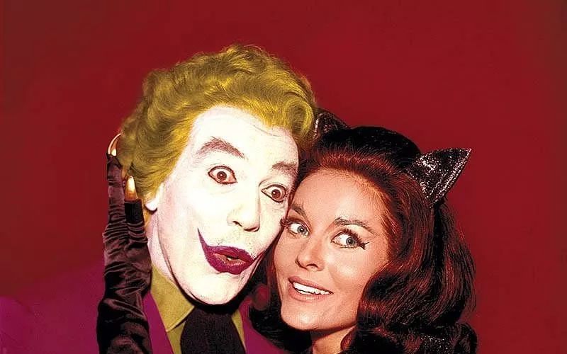 [十点电影]看他一眼就脊背发凉，果然是千万人的「童年噩梦」！