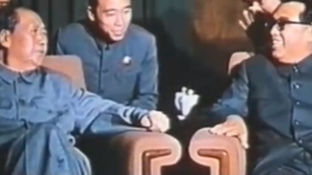 珍贵画面:朝鲜前领导人金日成访华 与毛泽东交谈甚欢!