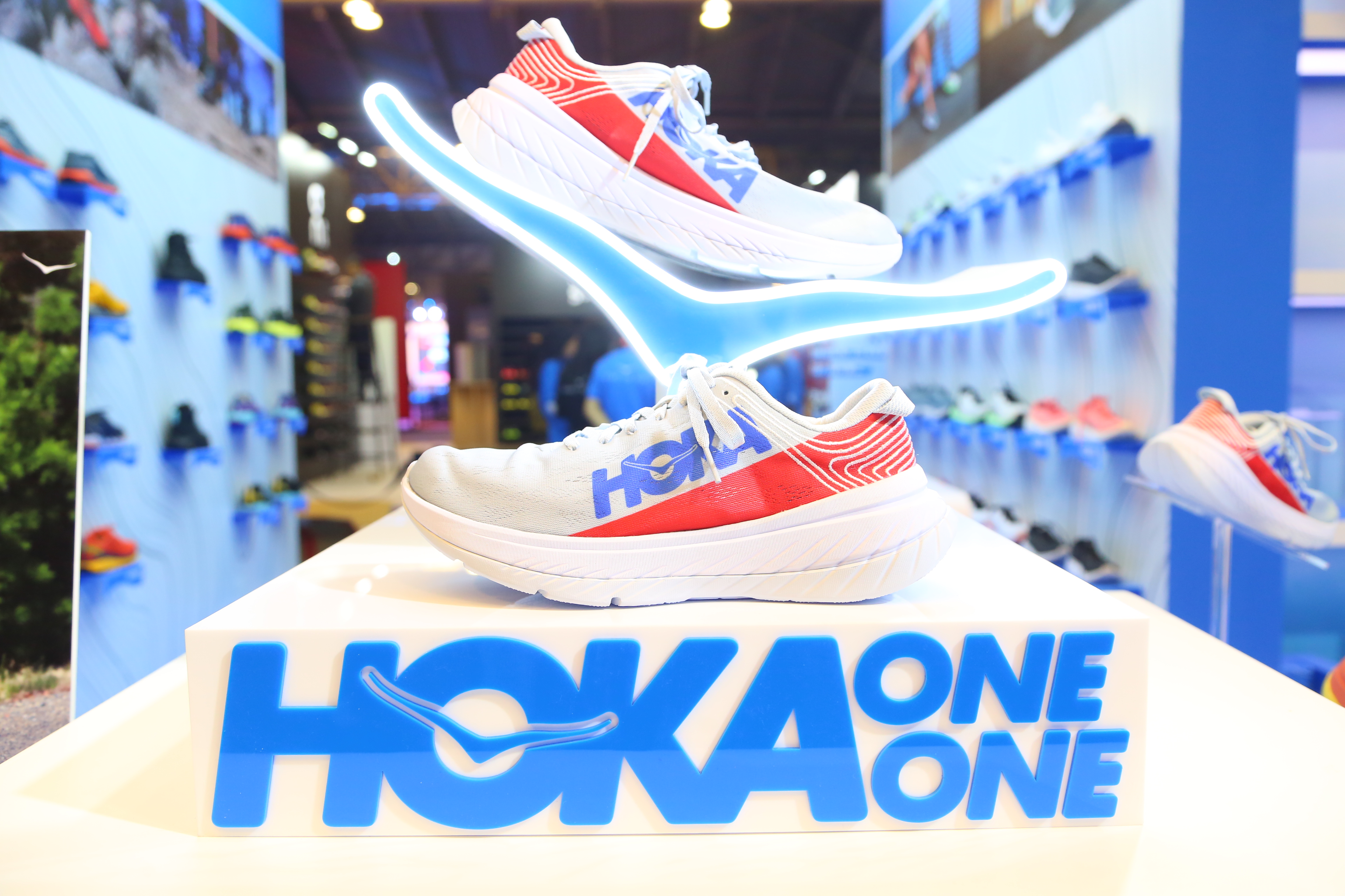 轻量缓冲 hoka2020年春夏新品发布_凤凰网体育_凤凰网