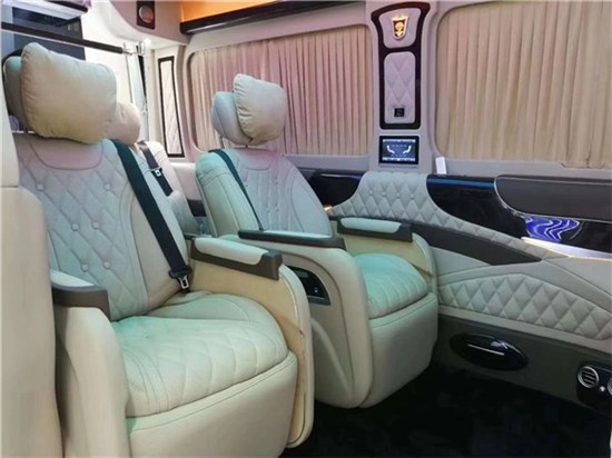 奔驰斯宾特新款迈巴赫上市七座5.98米   售全国