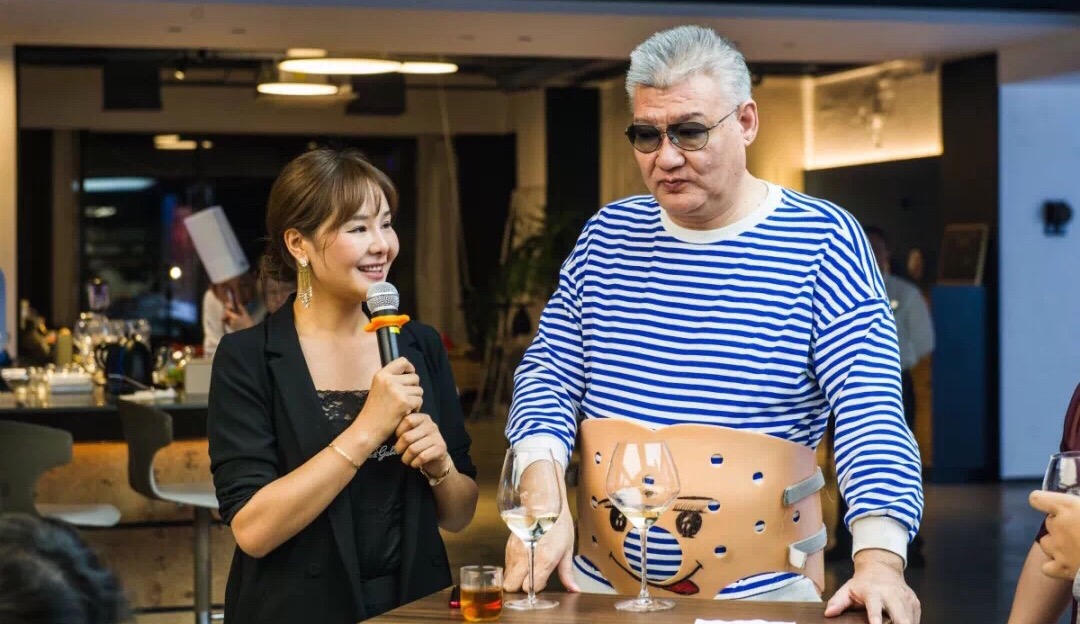 作者:凤凰网发布人:曹明强发布时间:2019-12-03 11:46:39阅读(17)1985