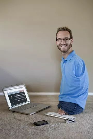 【悉尼印象】他是澳洲最“丑”男孩，连爸妈都嫌弃，长大逆袭亿万富豪轰动全世界....