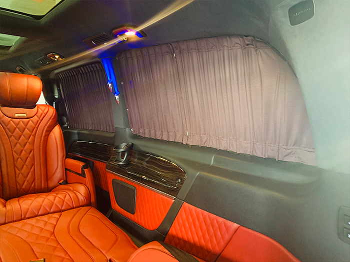 奔驰迈巴赫VS680波尔多红内饰热情洋溢活力满分