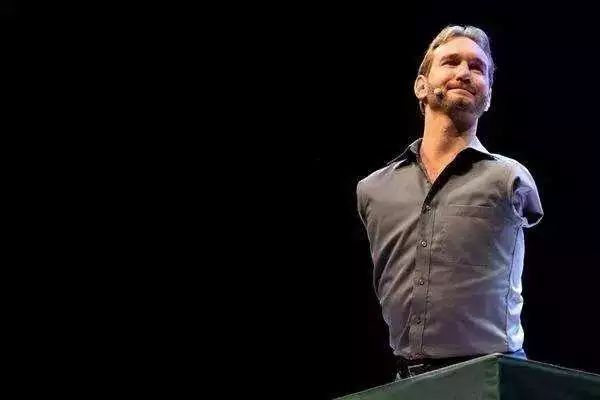 【悉尼印象】他是澳洲最“丑”男孩，连爸妈都嫌弃，长大逆袭亿万富豪轰动全世界....