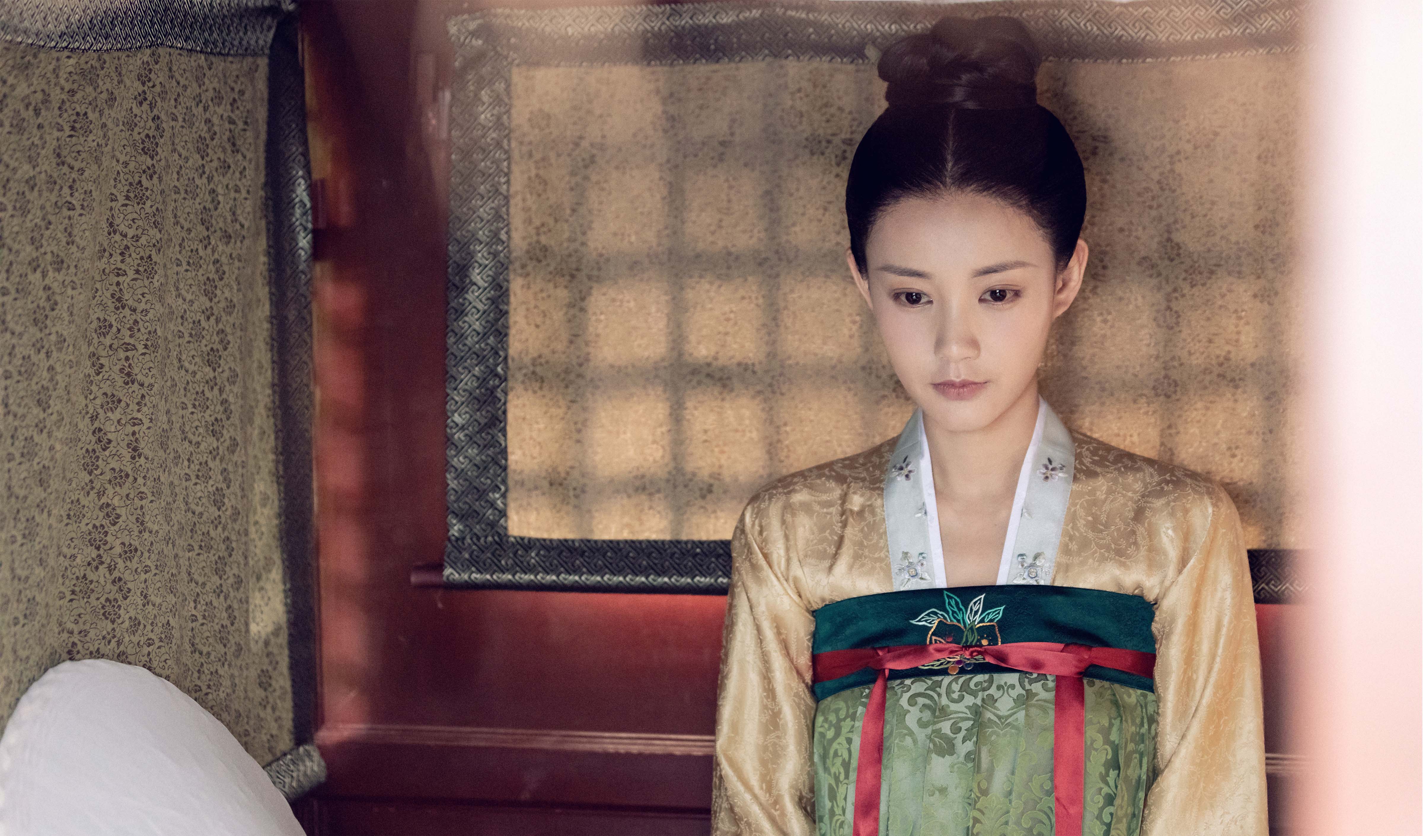 「凤凰网娱乐」《鹤唳华亭》刮起十级剧风 罗晋黄志忠父子情升温