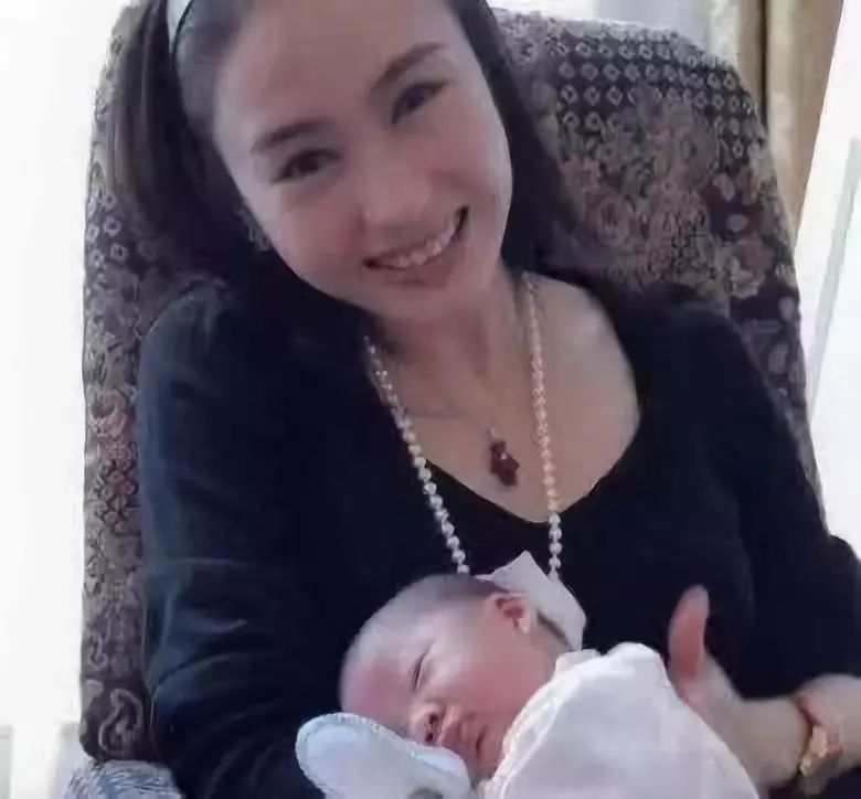 「沉默的大娱乐家」前TVB花旦黎姿：为养家14岁出道37岁退圈，你为自己活过吗？