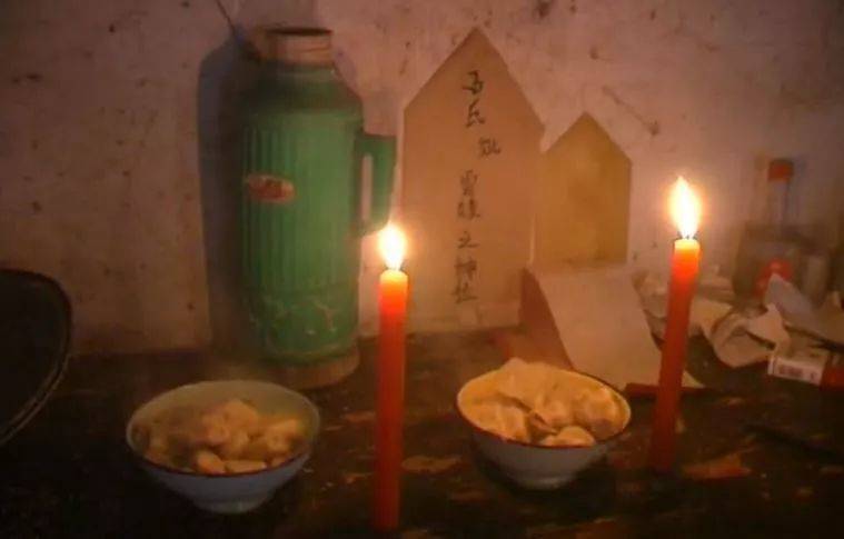 「果壳网」《好死不如赖活着》：一个艾滋病家庭的一年
