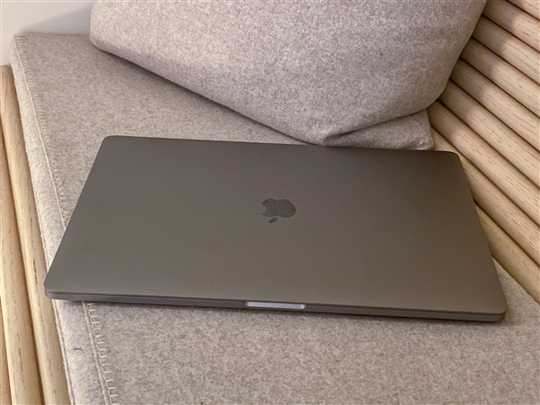 新一代MacBook Pro首曝光！真是太会玩了