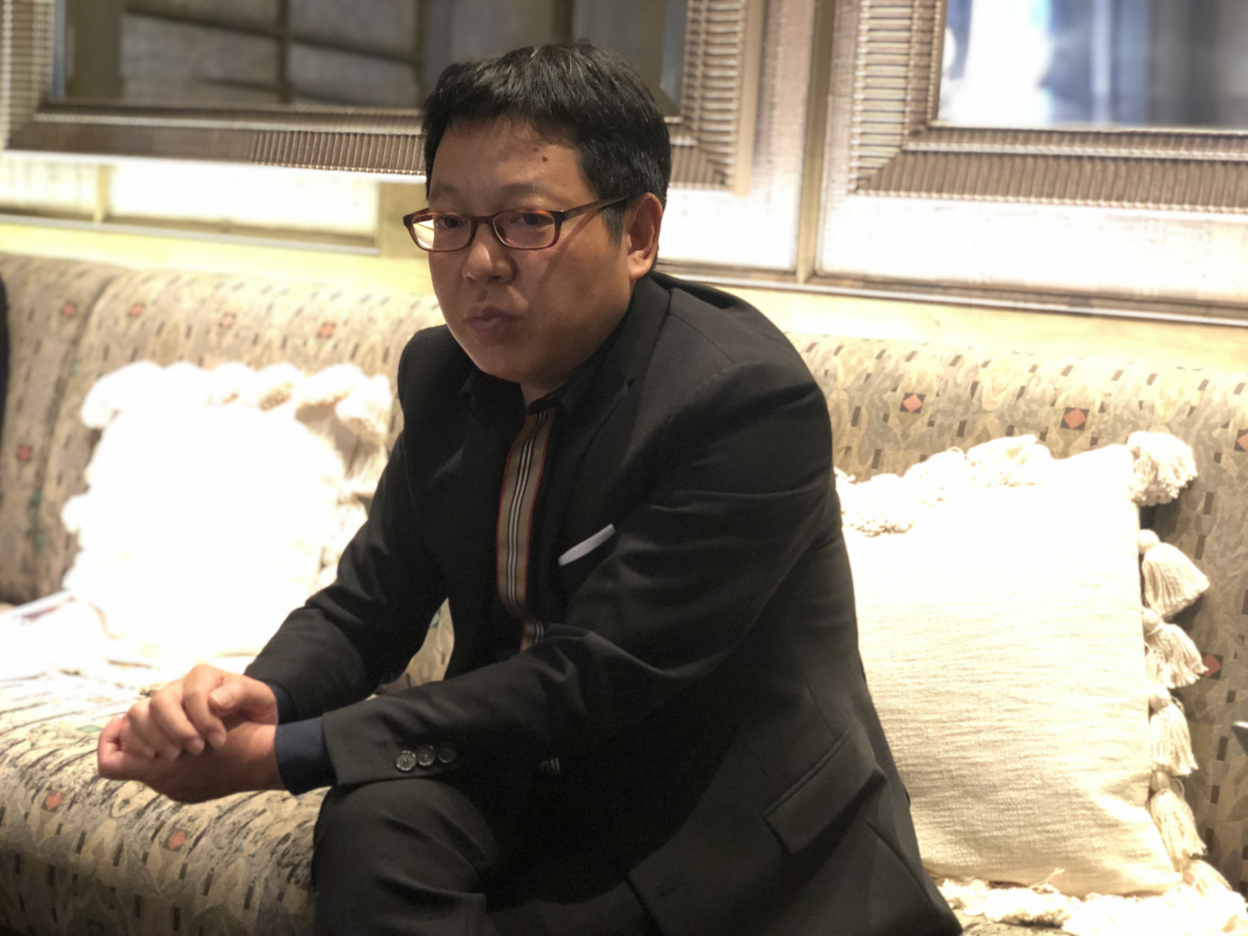 「凤凰网科技」对话OPPO副总裁吴强：Reno 3上市后3000元以上4G手机逐步停售