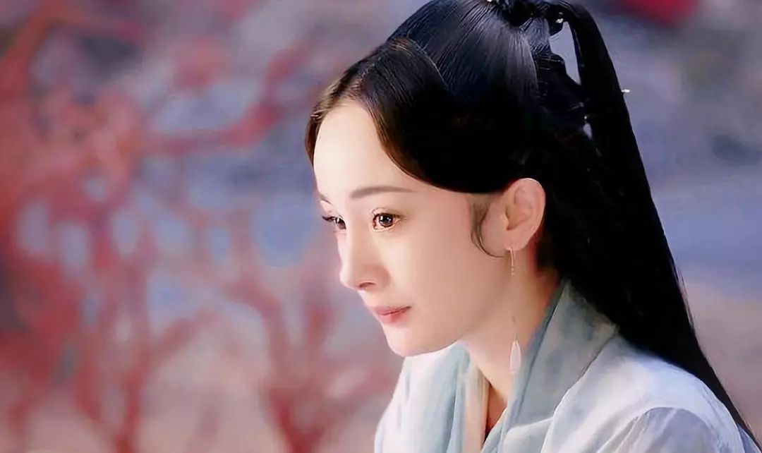 【柳飘飘了吗】看腻了杨幂魏大勋的热搜连续剧，我们为什么对她“脱敏”了？