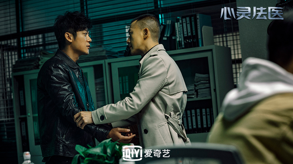 「凤凰网娱乐」《心灵法医》干尸案侦破在即 聂远身陷“法情”博弈