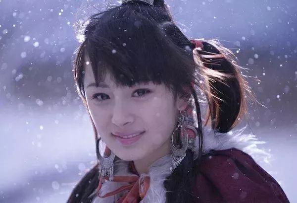 【柳飘飘了吗】看腻了杨幂魏大勋的热搜连续剧，我们为什么对她“脱敏”了？