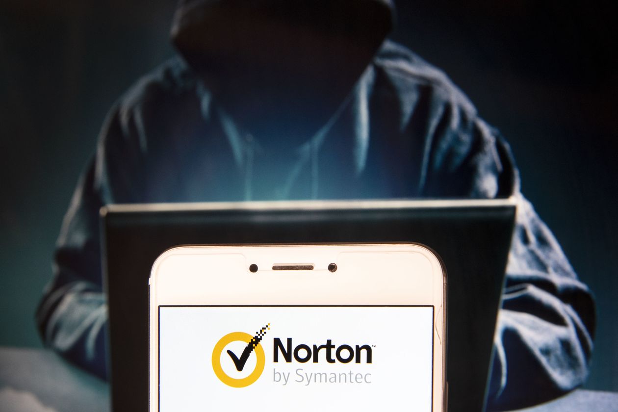 NortonLifeLock考虑与与McAfee的消费者业务合并 前者市值约158亿美元