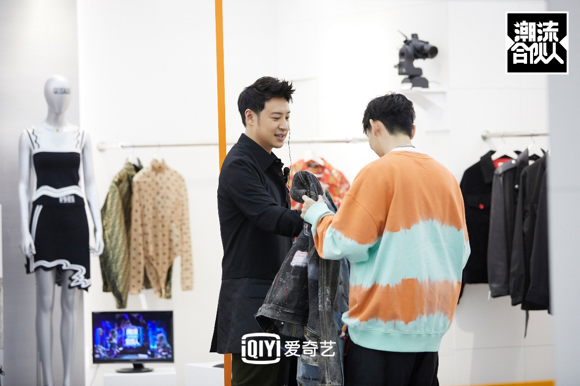 「凤凰网娱乐」吴亦凡开店获差评又成女装黑洞 《潮流合伙人》首度营业遇全面考验
