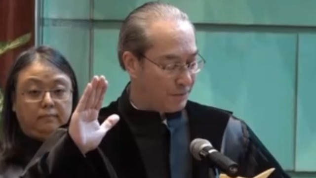 服务26年葡籍法官退休 澳门终审法院法官司徒民正宣誓就职